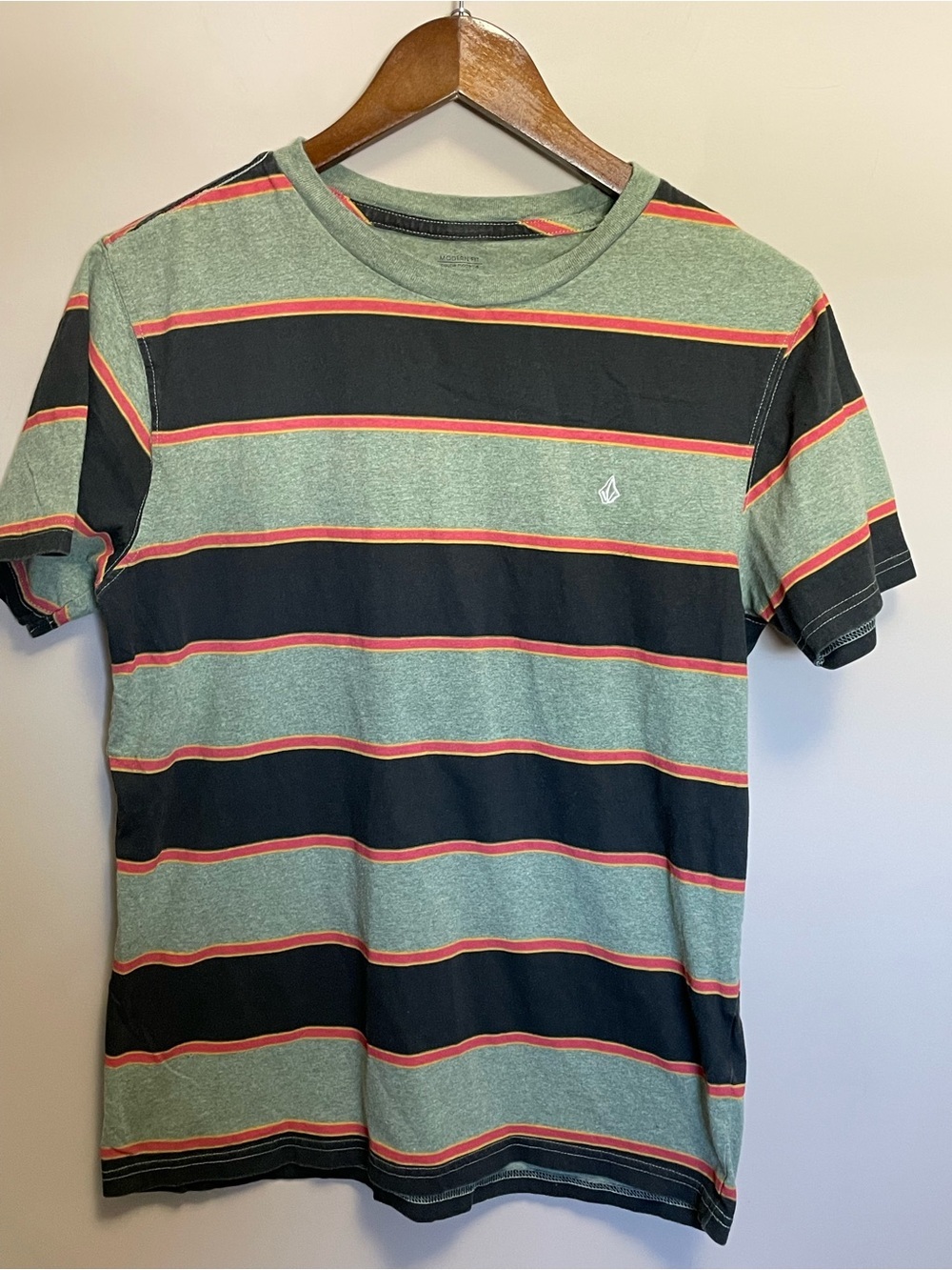 Volcom Striped Casual Men’s T-Shirt Size Small